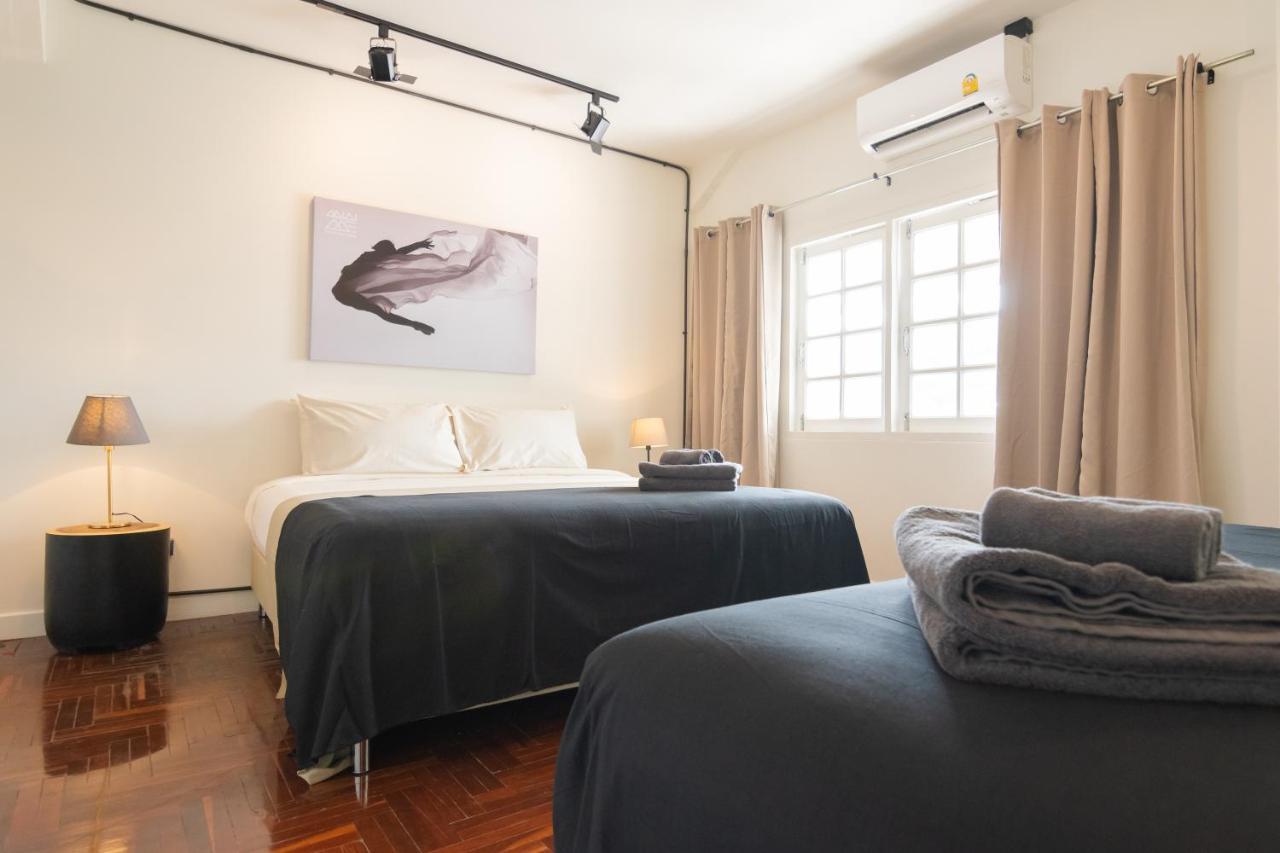 Mini-Me Hubs, Charm Suites & Pool In Old City Chiang Mai Exterior foto
