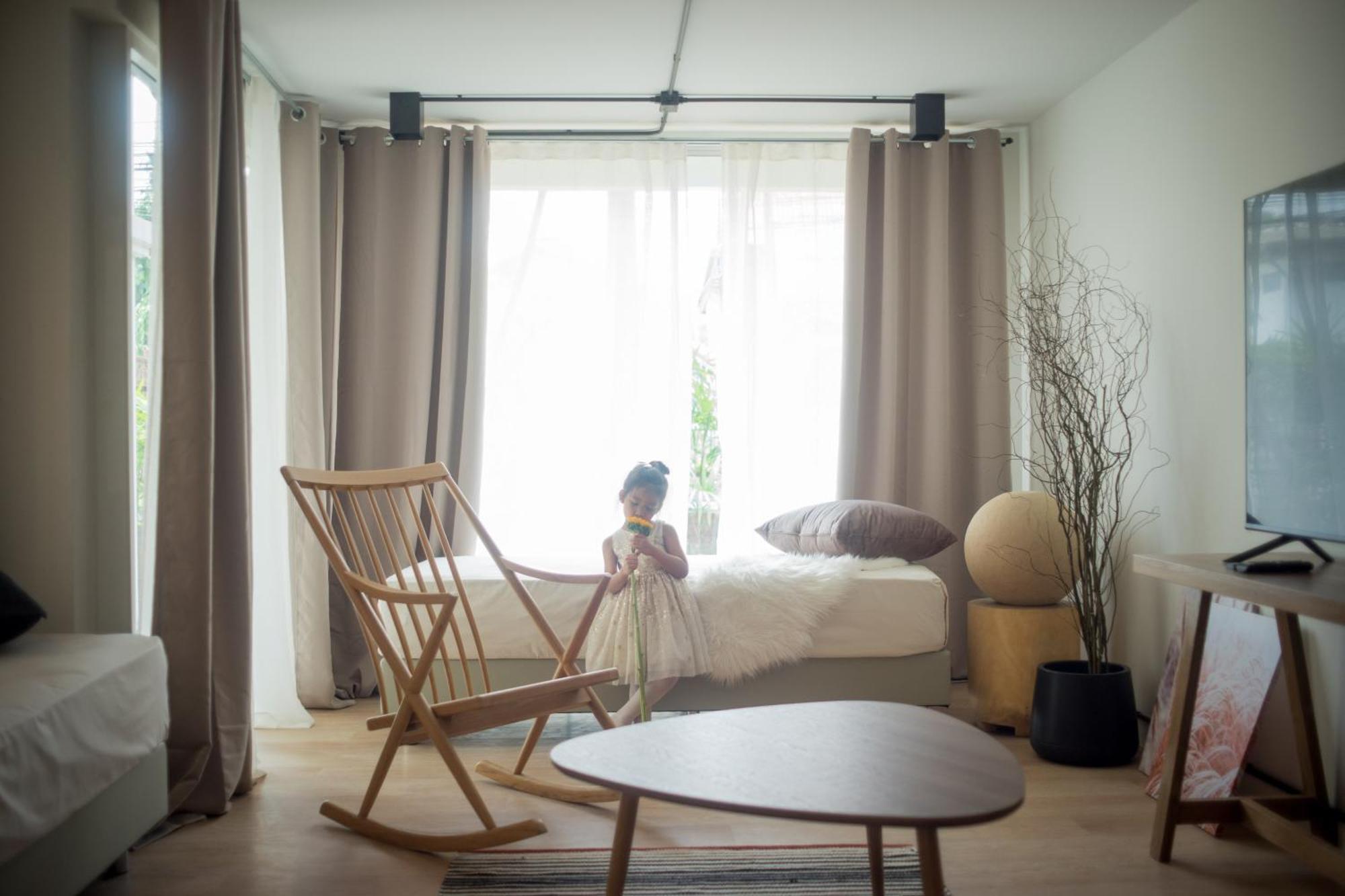 Mini-Me Hubs, Charm Suites & Pool In Old City Chiang Mai Exterior foto